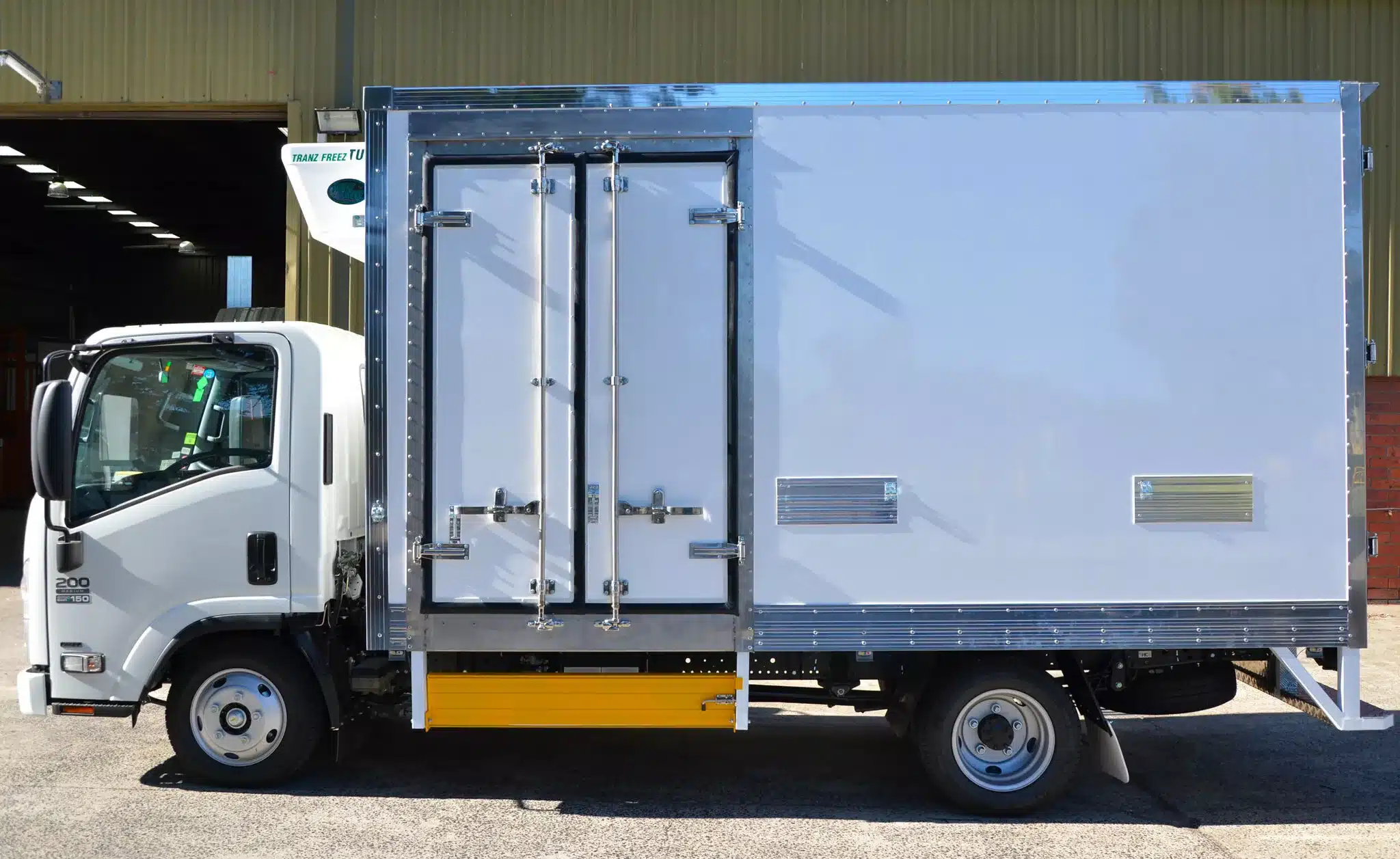 Isuzu refrigerated truck with side-loading doors